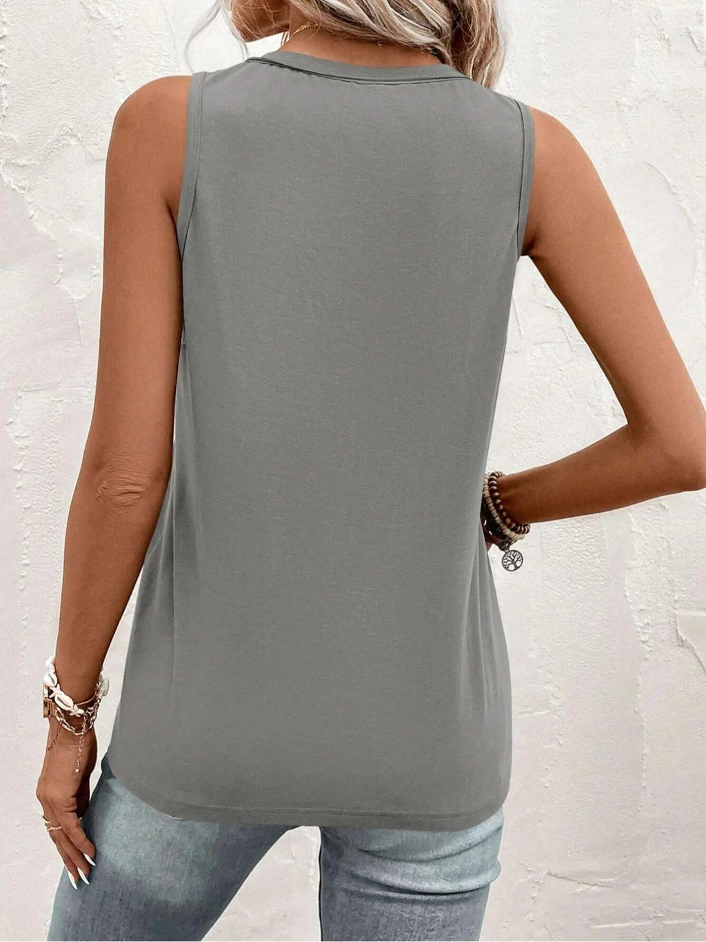 Women'S Plain Button Front Pocket Tank Top, Casual Elegant V Neck Sleeveless Top for Summer, Ladies Clothes for Daily Wear, Classy Tops